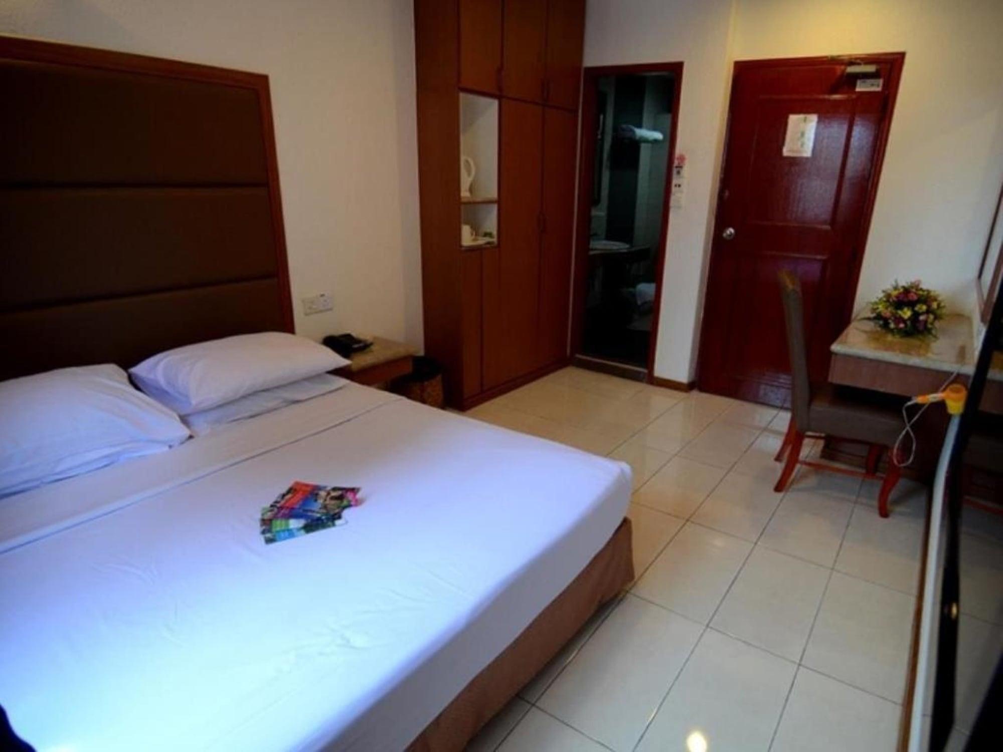 Crystal Lodge Kota Bharu Exterior foto